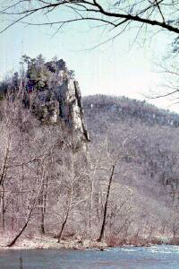 Eagle Rock and Cave Mountain